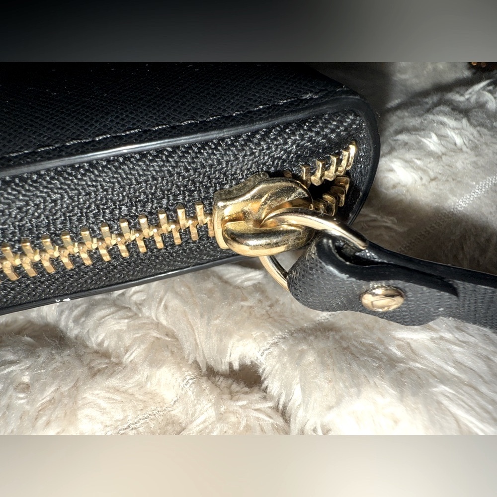 Kate Spade Wallet - Picture 3 of 5